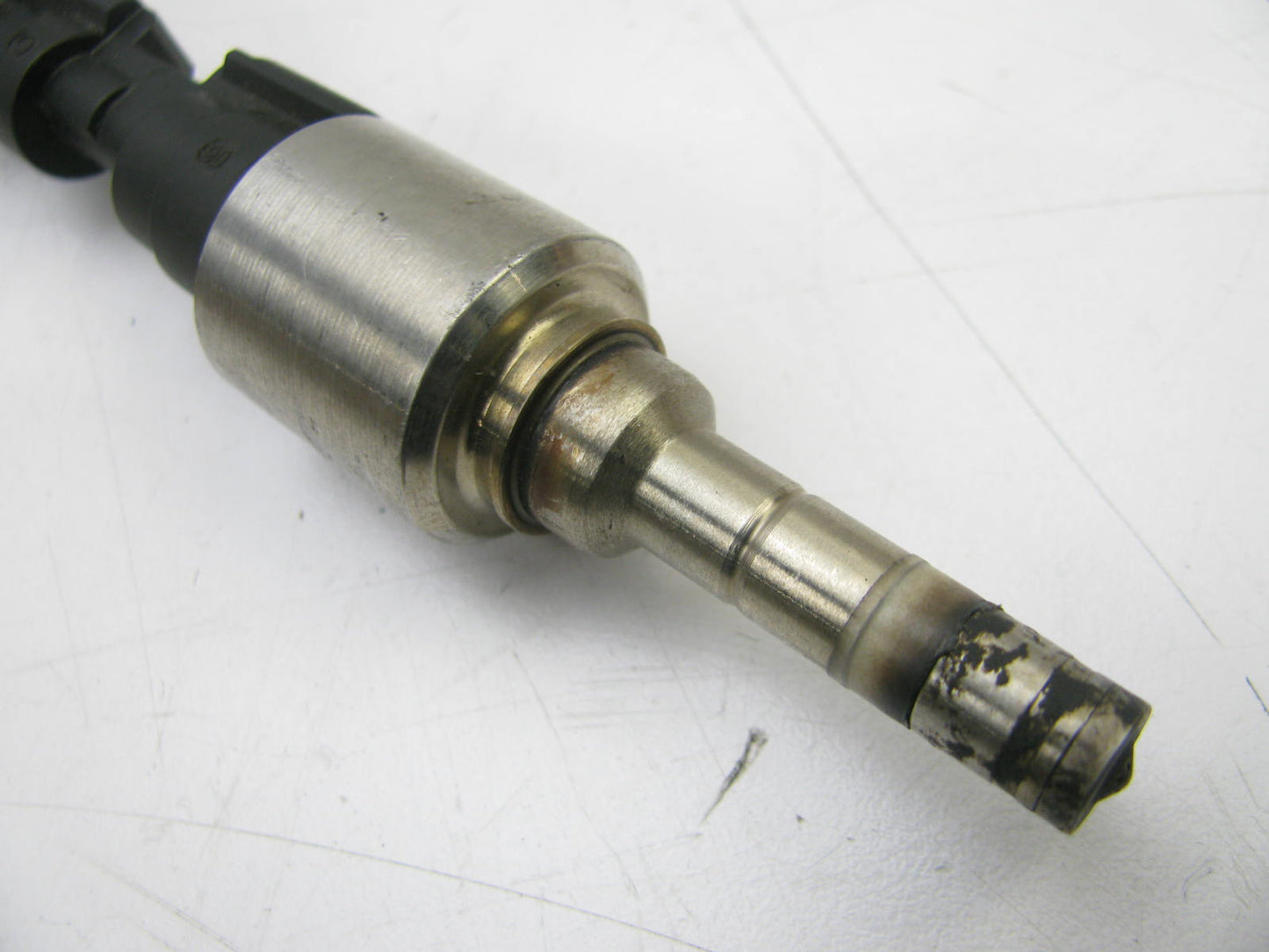 USED CORE - OEM 8W93-9F593-BC Fuel Injector