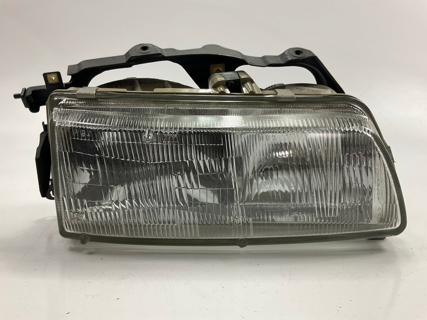 USED, EXCELLENT CONDITION 1990-1991 Honda Civic Right Passengers Headlight Lamp