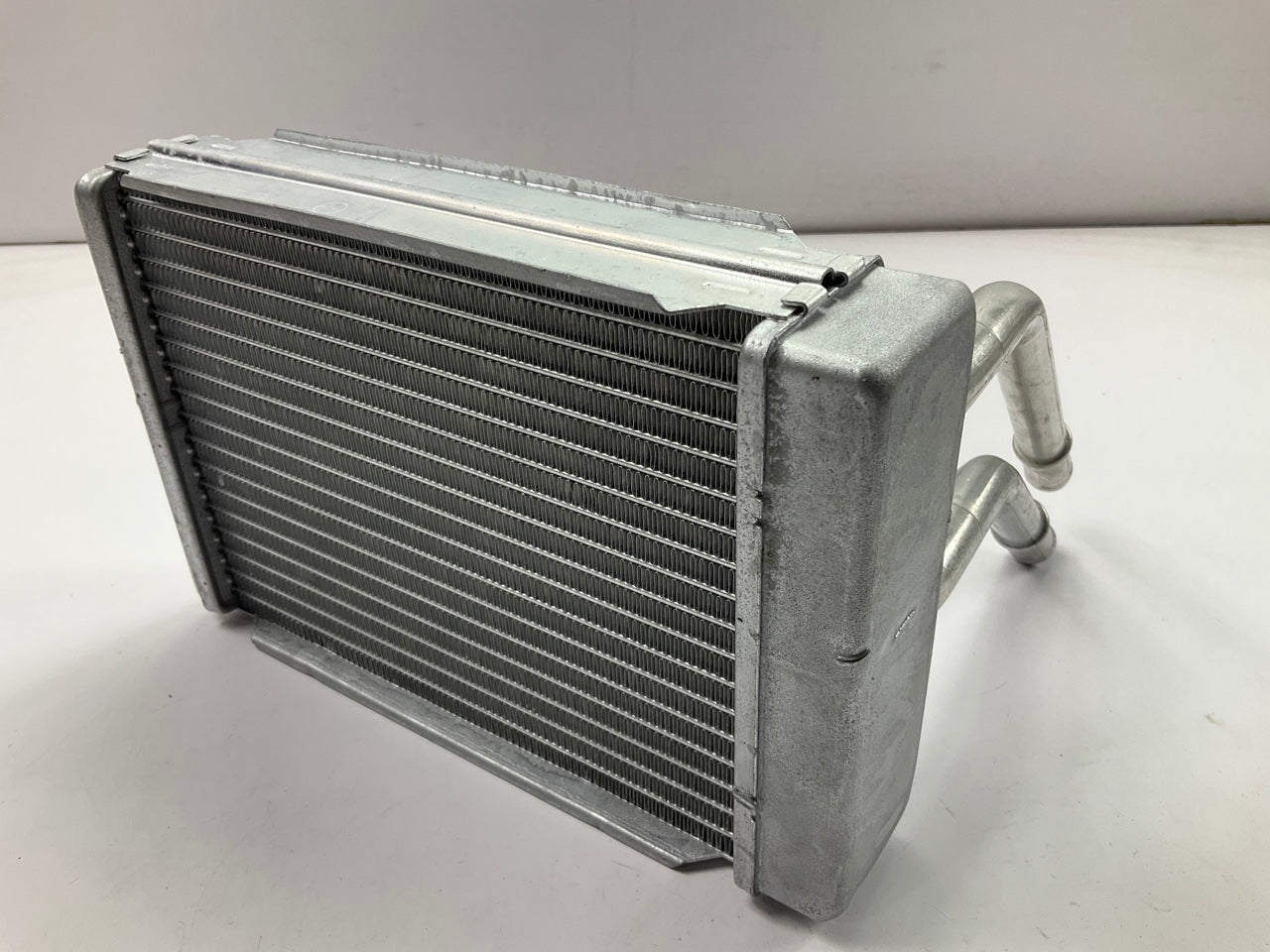 NEW UNBOXED 90010 Aluminum Heater Core, VERY MINOR FIN DAMAGE, COMES AS SHOWN