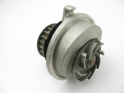 NEW - OUT OF BOX - OEM GM / Opel 90128241 Water Pump Astra Kadett