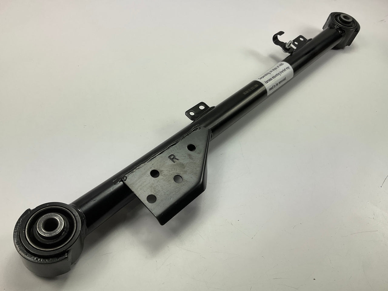NEW UNBOXED Dorman 905-804  Rear Right Lower Suspension Trailing Arm