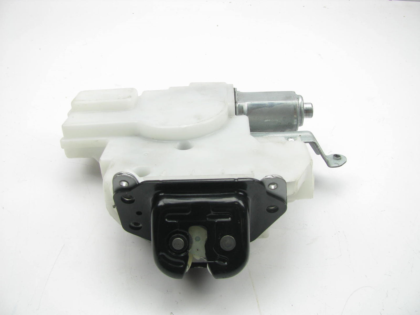 NEW - OUT OF BOX - Liftgate Latch Actuator OEM For 2005-2010 Armada 905520AQ000