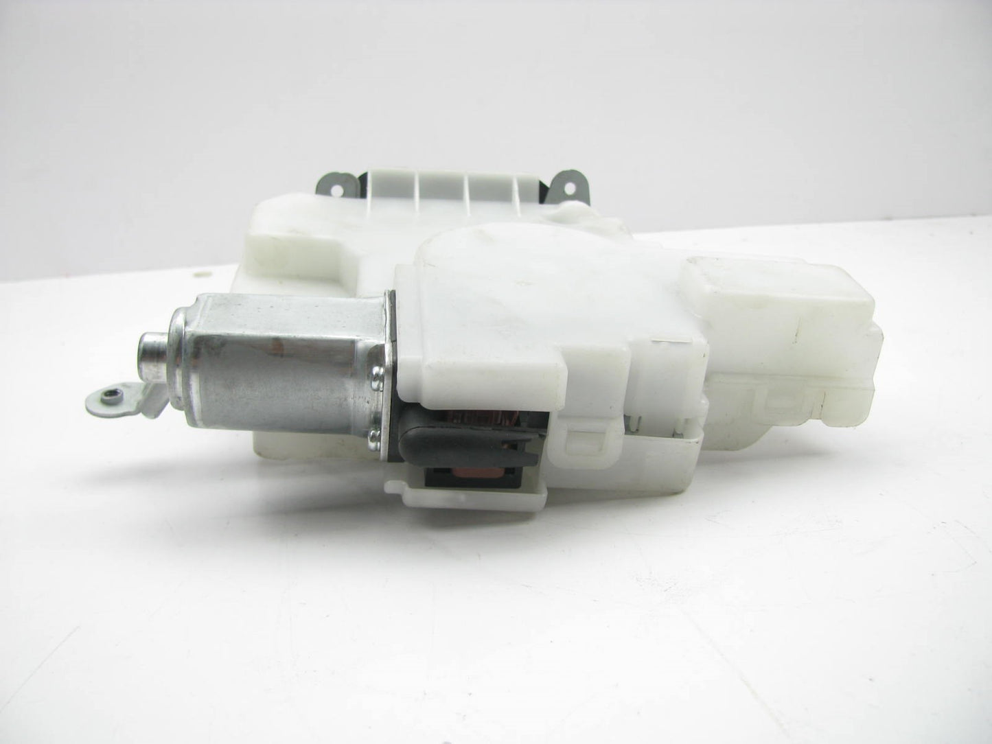 NEW - OUT OF BOX - Liftgate Latch Actuator OEM For 2005-2010 Armada 905520AQ000