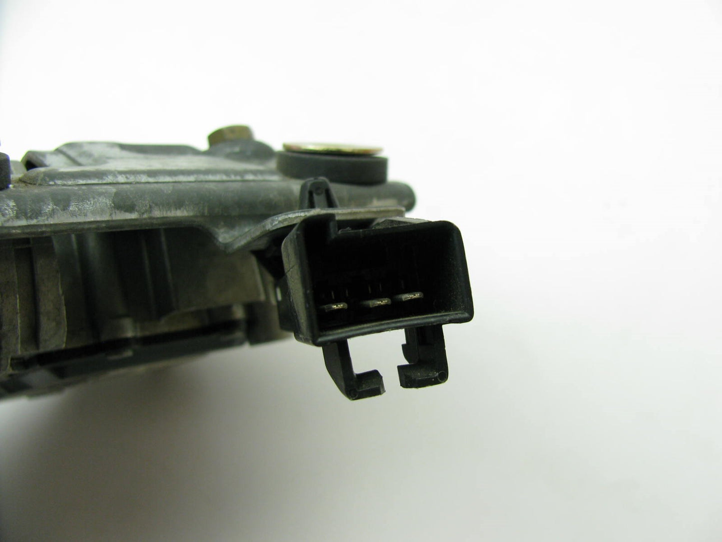 NEW - OUT OF BOX - Rear Wiper Motor For 2001-2003 Saturn LW300 LW200  90584925