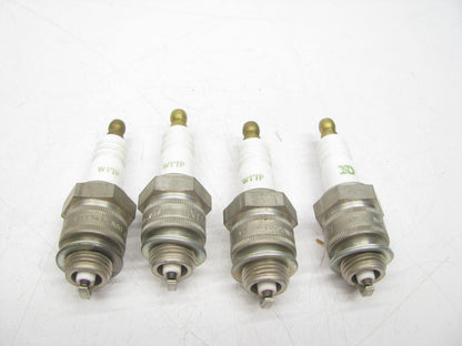 (4) NEW UNBOXED Denso W17P  - Spark Plugs OEM For Toyota 90919-01015