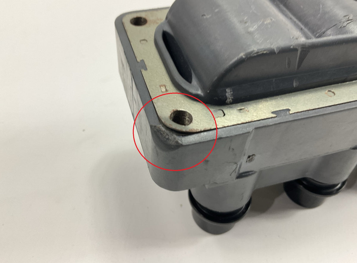 DENTED UNBOXED 90TF-12029-A1A Ignition Coil 89-08 Ford 2.5L 3.0L 4.0L V6 D08GA