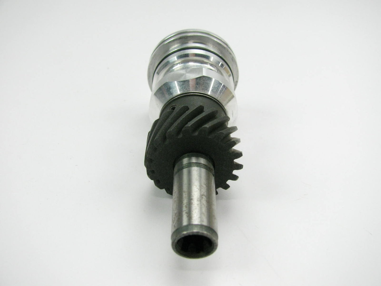 NEW - OUT OF BOX OEM FORD 90TM-6846-AB Engine Oil Pump Drive Shaft F0TZ-6A739-A