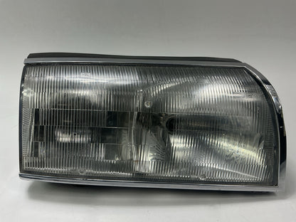 USED, EXCELLENT, Right Headlight Lamp 1991-1993 Oldsmobile 88 Eighty-Eight