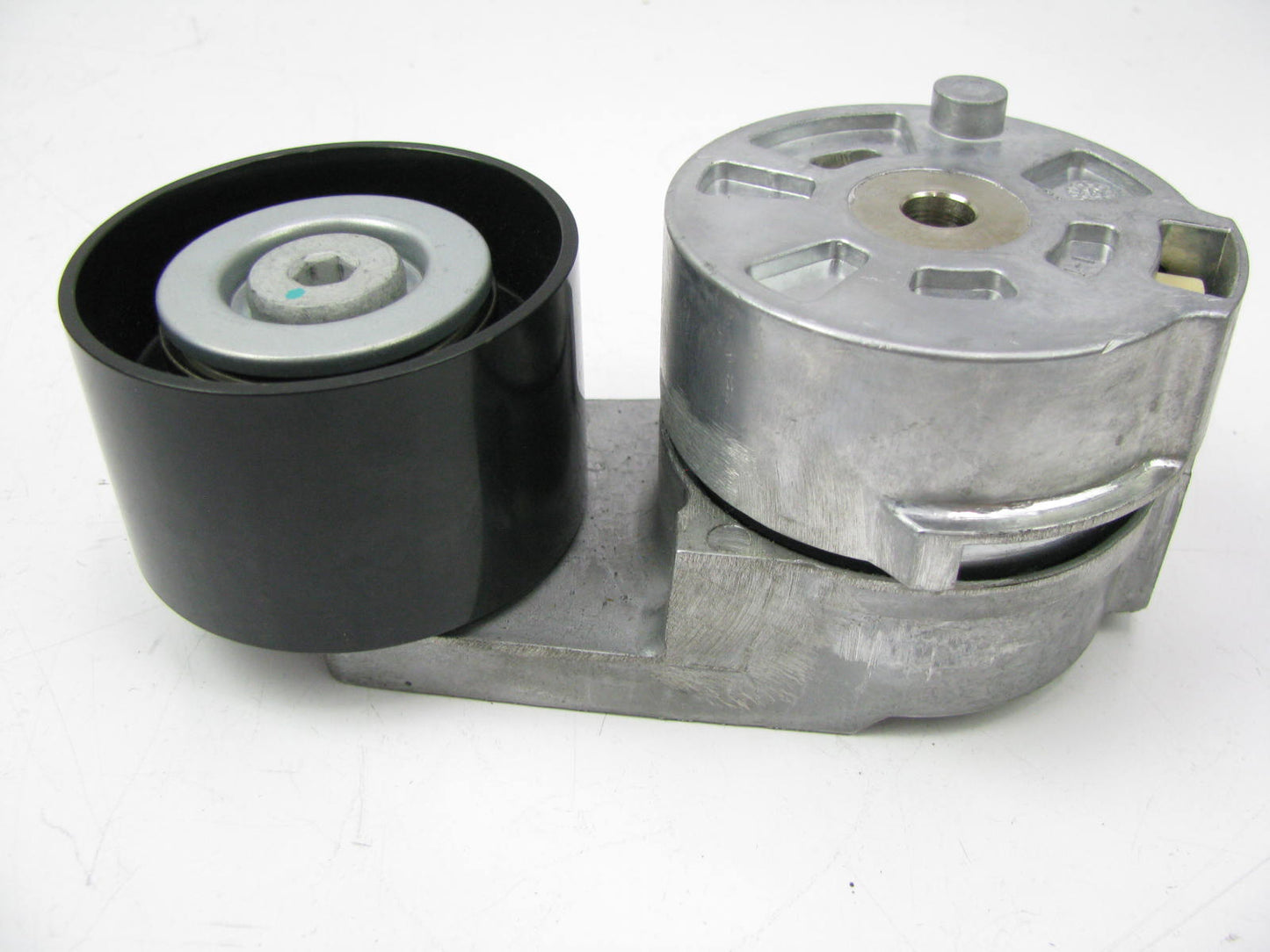 NEW - OUT OF BOX 910062 Engine Belt Tensioner