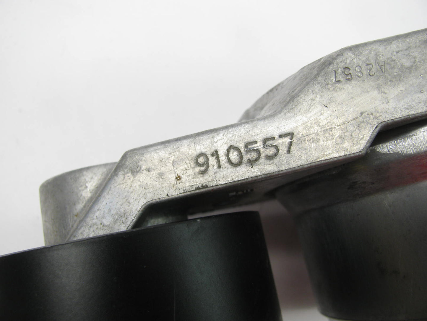 NEW - OUT OF BOX - 910557 Belt Tensioner Assembly