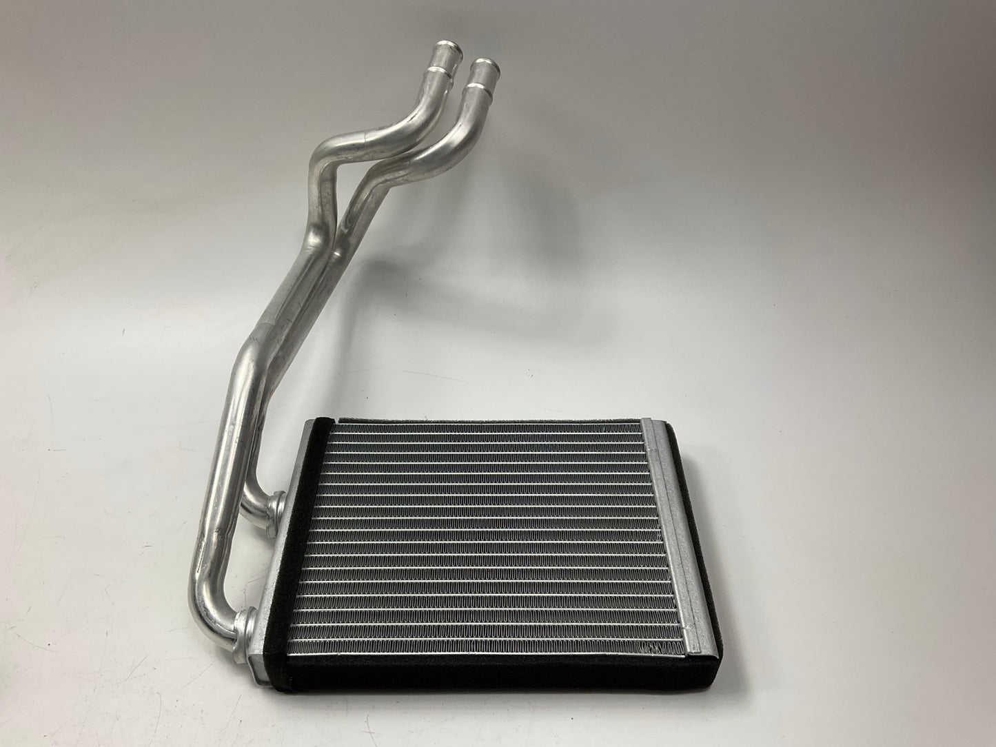 NEW - UNBOXED 910702 HVAC Heater Core