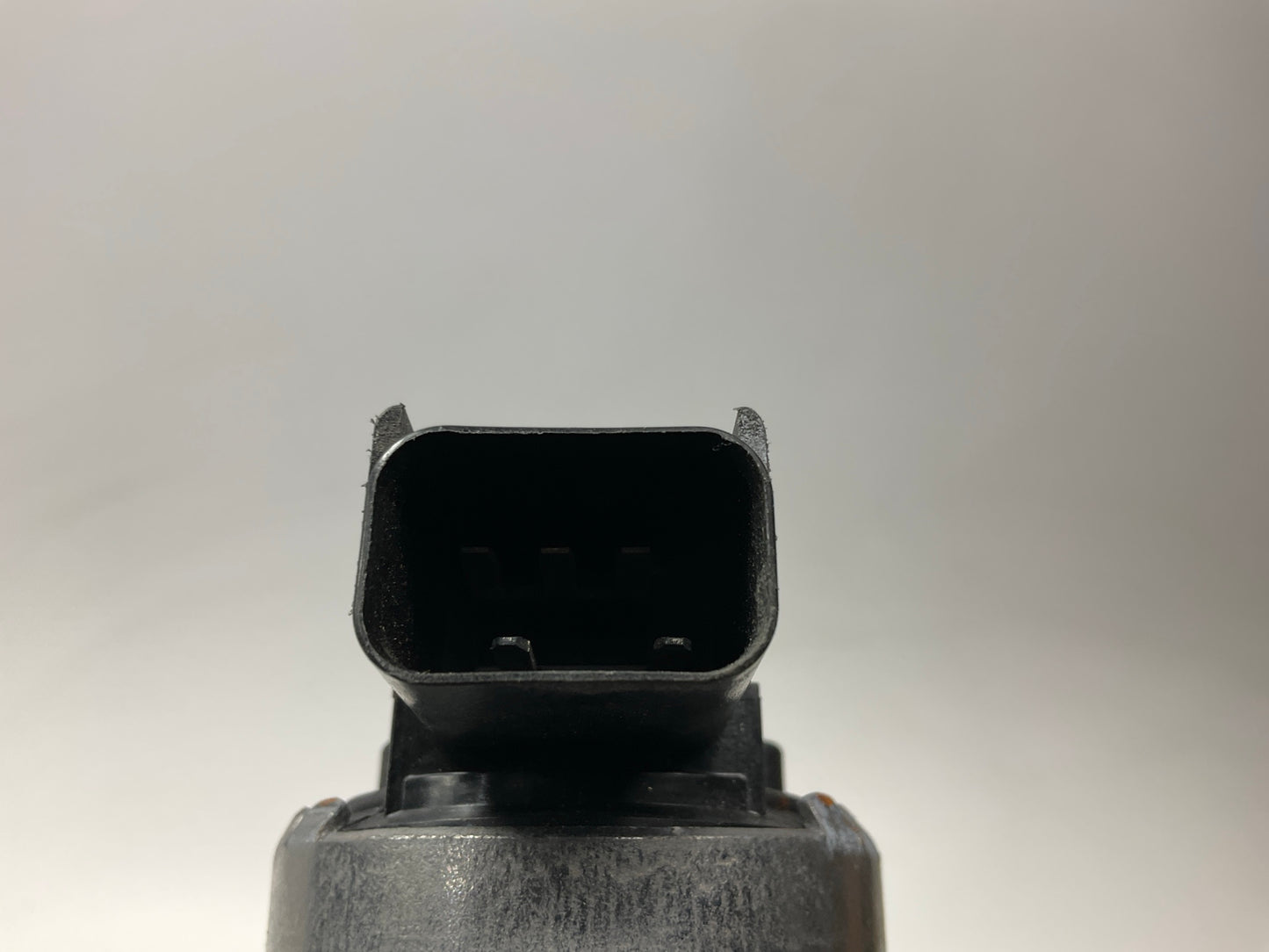 NEW - OUT OF BOX 911-203 Exhaust Gas Recirculation (EGR) Valve