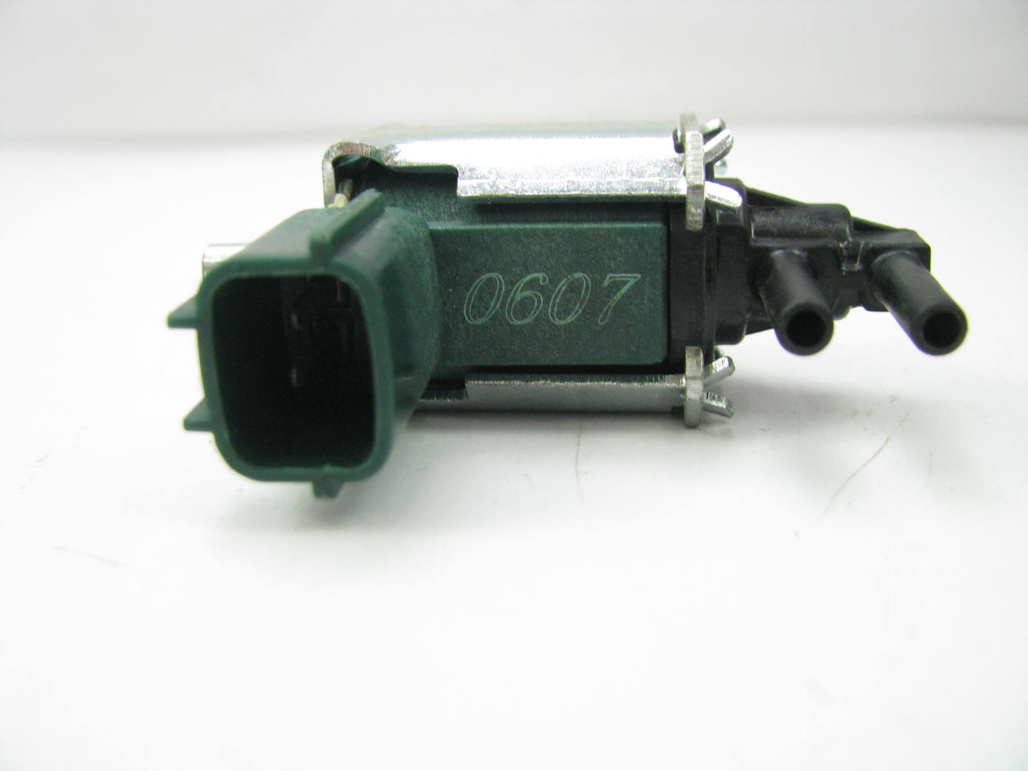 NEW - OUT OF BOX DORMAN 911-507 Vapor Canister Purge Valve