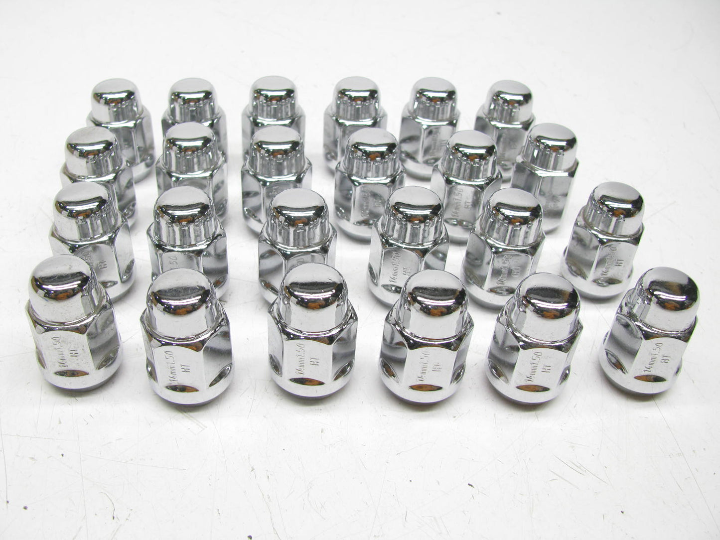 (24)  91148 - Acorn Bulge Seat Lug Nuts (13/16'' HEX) 14mm X 1.50