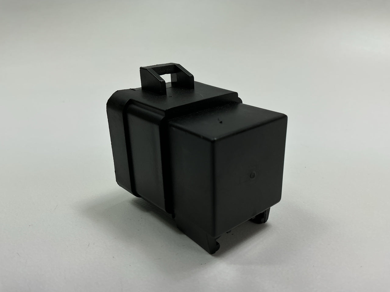 NEW UNBOXED OEM GM 912393 Blower Motor Relay - 1993-2002 Pontiac Firebird