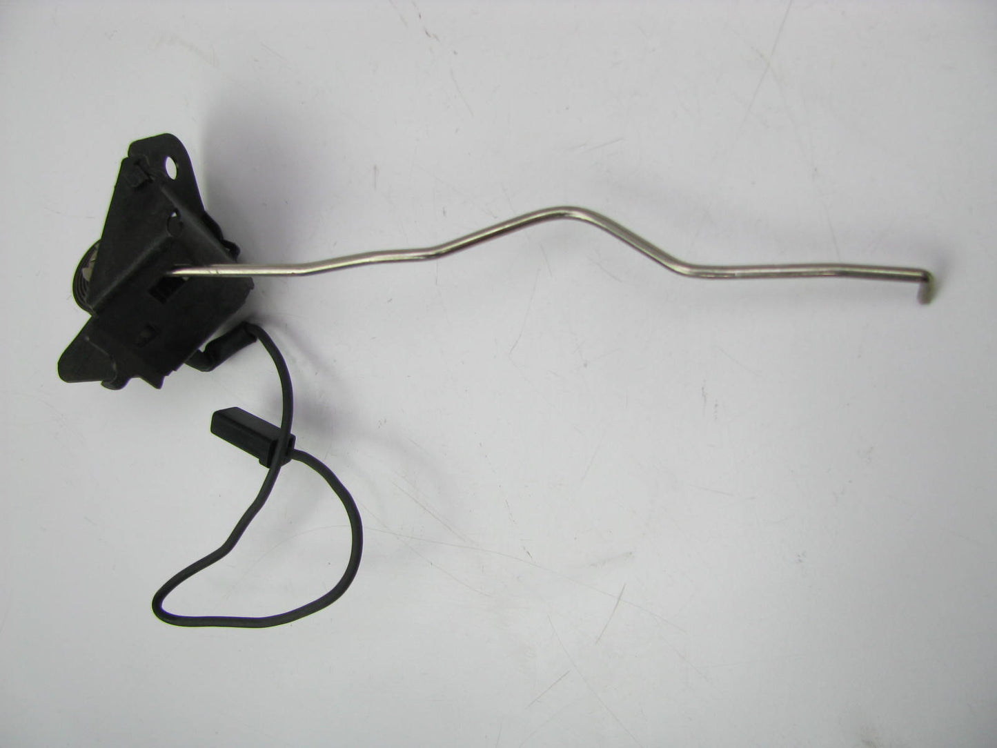 NEW - OUT OF BOX 9130 Carburetor Choke Thermostat For 1979-1981 Holley 1945 6145