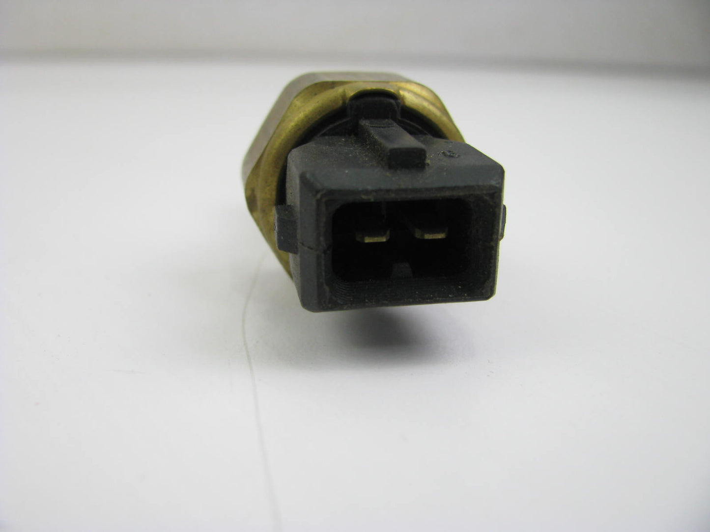 NEW - OUT OF BOX 91AB-10884-BB Coolant Temperature Sensor 95-98 Contour 2.0L-L4