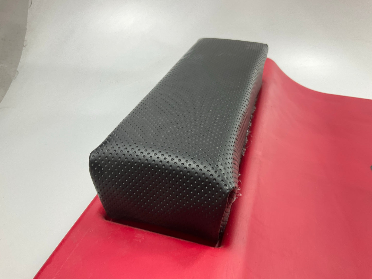 NEW UNBOXED Lisle 92102 Red Low Profile Plastic Creeper