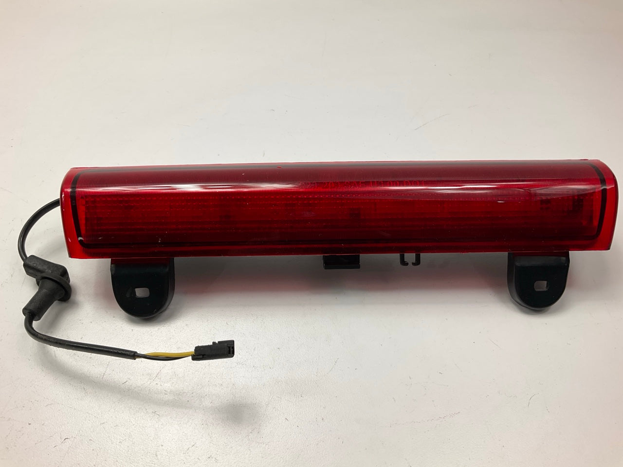 NEW - OUT OF BOX 923-203 Center High Mount Tail Light Lamp