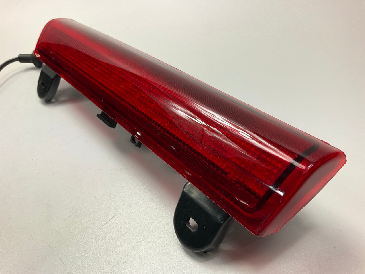 NEW - OUT OF BOX 923-203 Center High Mount Tail Light Lamp