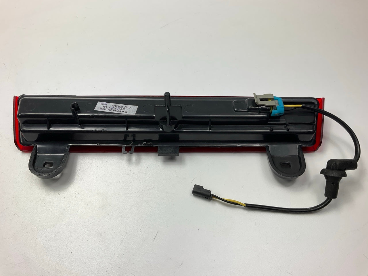 NEW - OUT OF BOX 923-203 Center High Mount Tail Light Lamp
