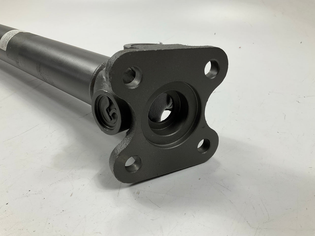 REMAN. 93-1138 Front Driveshaft Prop Shaft - 29'' Long - 77-79 Chevy K30 K35 Auto