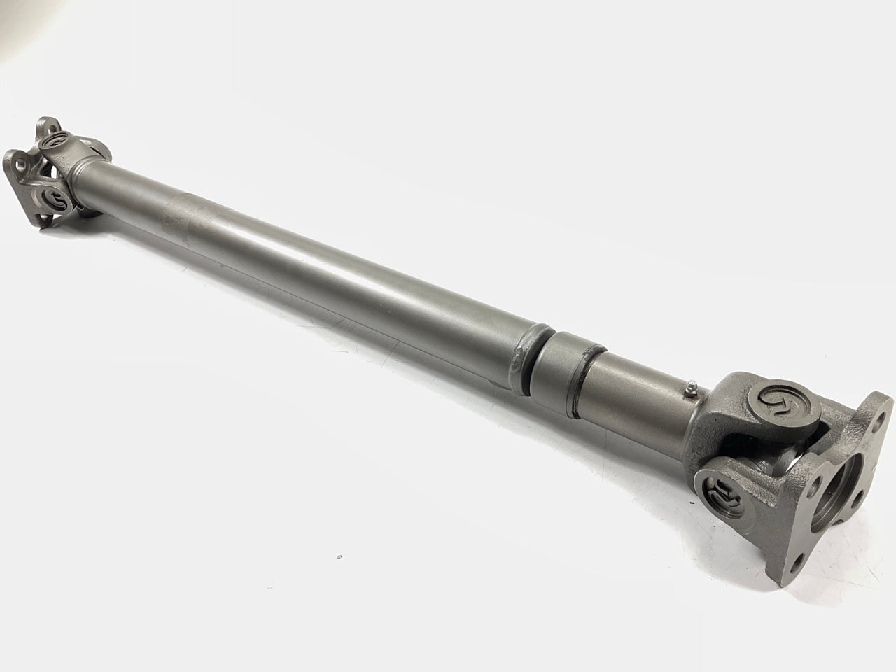 REMAN. 30-3/8'' 93-1379 Rear Driveshaft For 1999-2004 S10 Blazer 4WD, 2-door