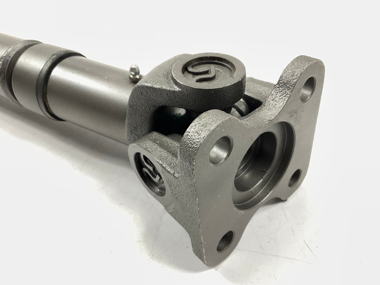 REMAN. 30-3/8'' 93-1379 Rear Driveshaft For 1999-2004 S10 Blazer 4WD, 2-door