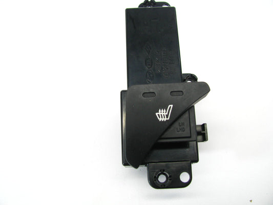 NEW - OUT OF BOX 93330-3W000 Front Left Seat Heater Switch For 2011-16 Sportage