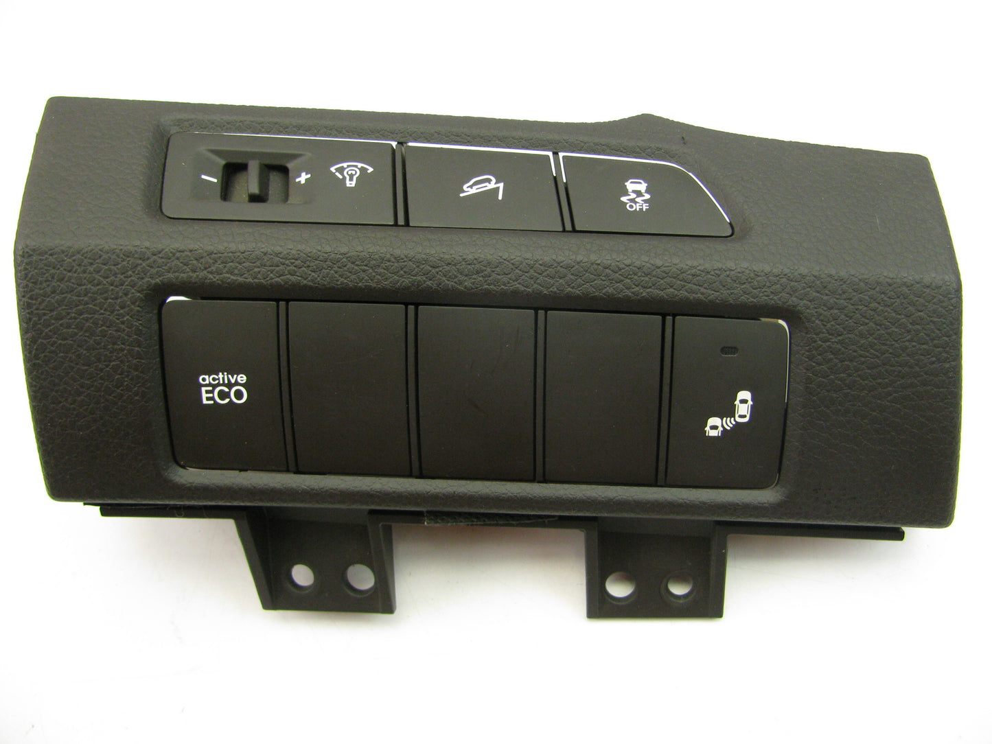 NEW UNBOXED OEM Blind Spot Detection Traction Control Switch For 13-15 Santa Fe