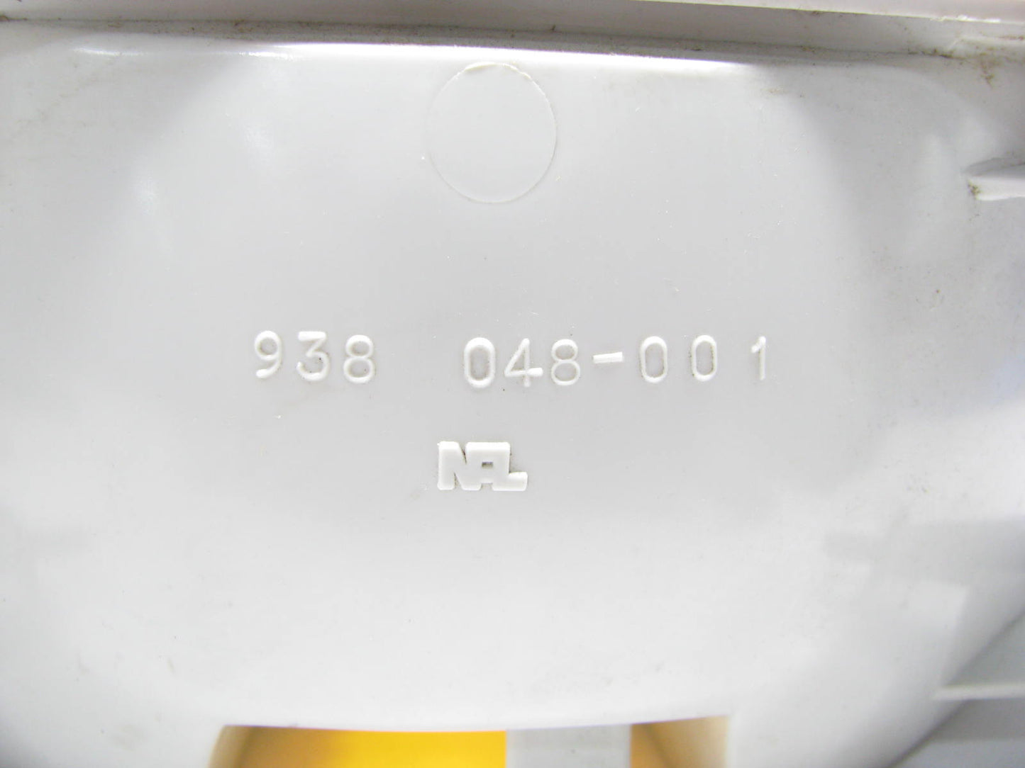NEW OUT OF BOX - 938-048-001 Side Marker Light For Volvo E7 Heavy Duty Trucks