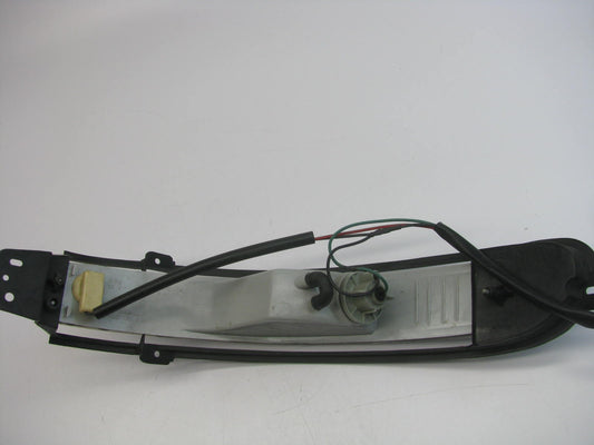 NEW UNBOX 93-97 Ford Probe GT Passenger Right Side Corner Marker Lamp Light Lamp