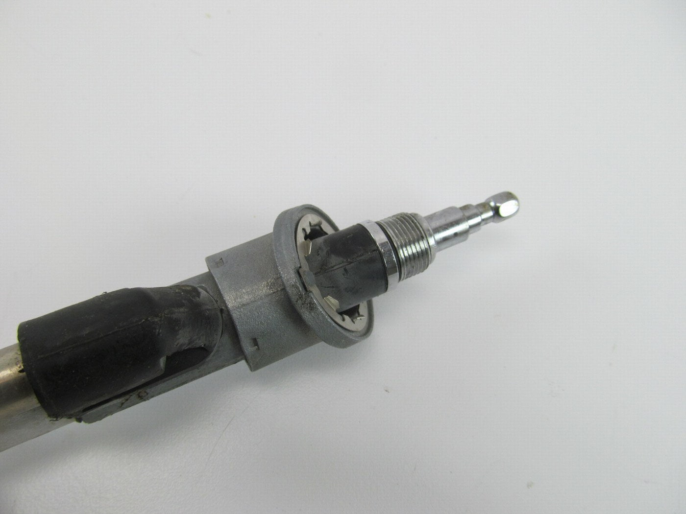NEW - OUT OF BOX FORD 93BA-19A018-AF Power Antenna 1995-2000 Contour & Mystique
