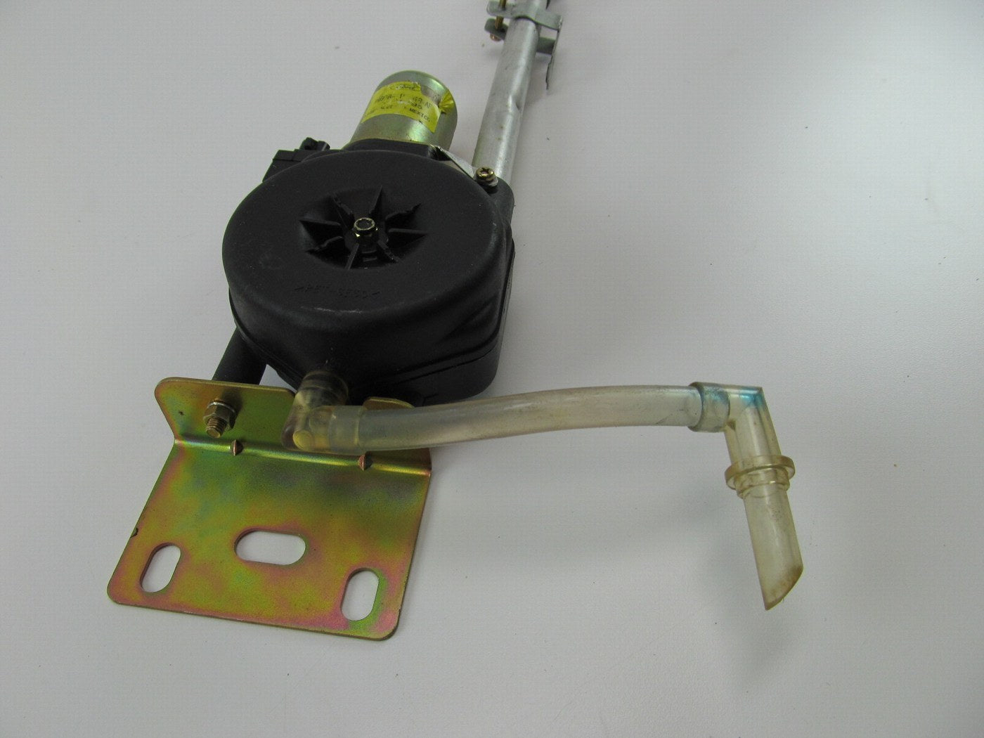 NEW - OUT OF BOX FORD 93BA-19A018-AF Power Antenna 1995-2000 Contour & Mystique
