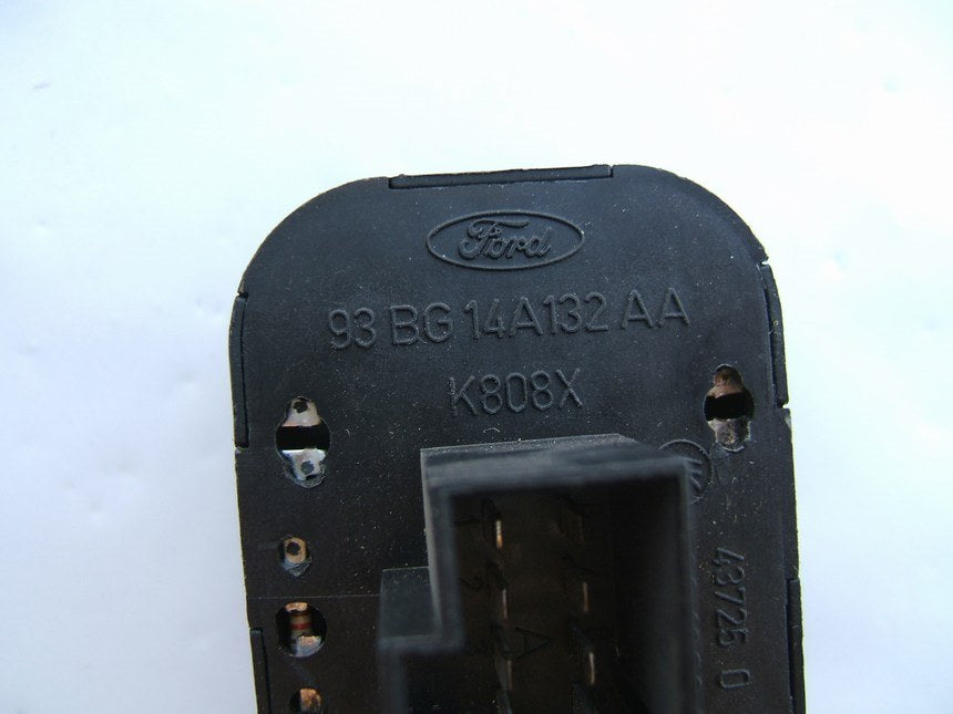 NEW - OUT OF BOX - OEM FORD 93BG-14A132-AA Front Left Power Window Switch