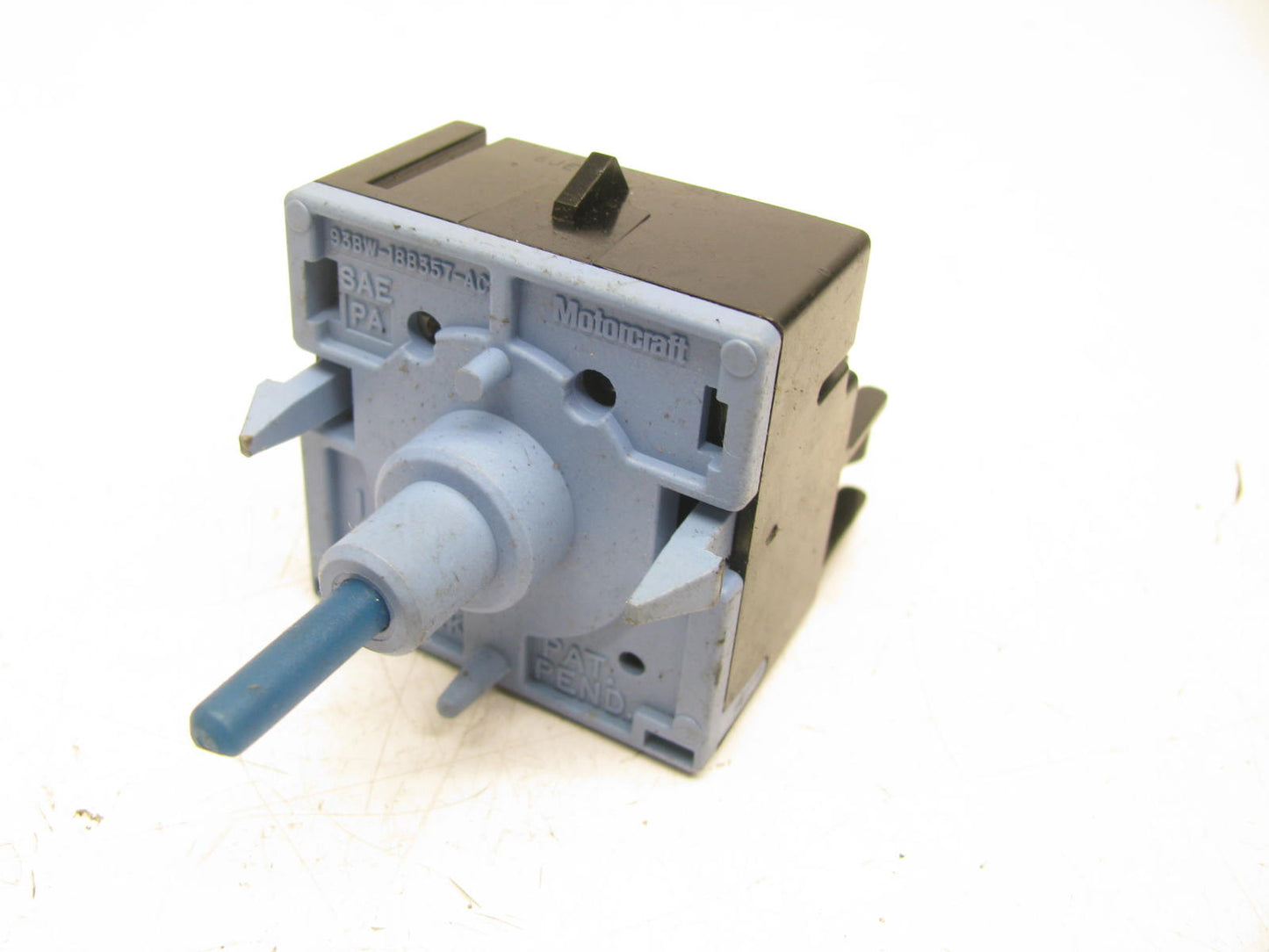 NEW - OUT OF BOX - OEM FORD 93BW-18B357-AC Heater Damper Door Switch