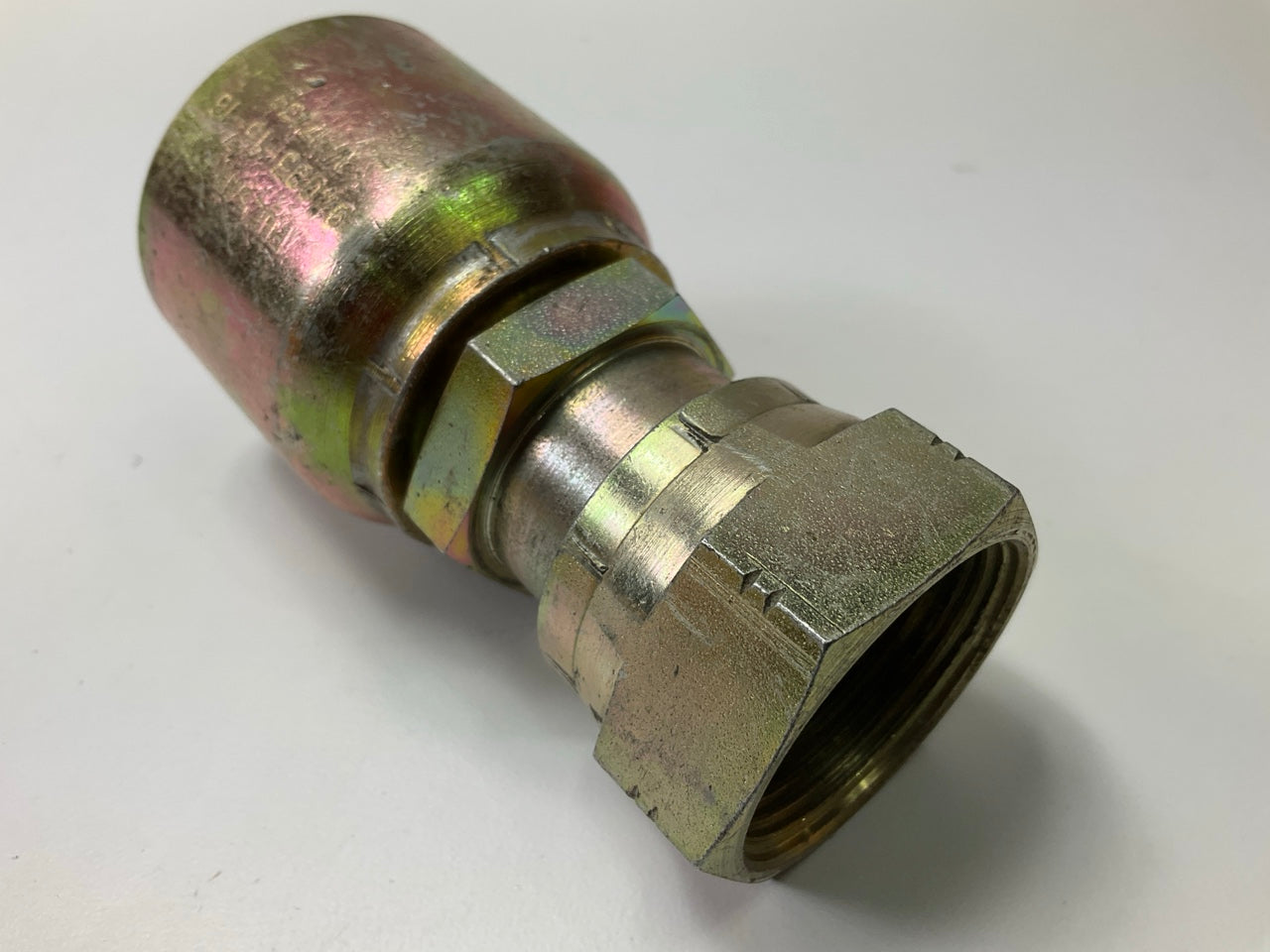 94083-16-16 Hydraulic Fitting ORFS FEMALE SWIVEL 1-7/16 - 12 Thread To 1'' Hose