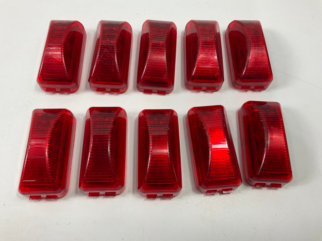 (10)  New Unboxed Glo-Brite 9531-88 Red Side Marker Lights Rectangle 2.5''x1.125''