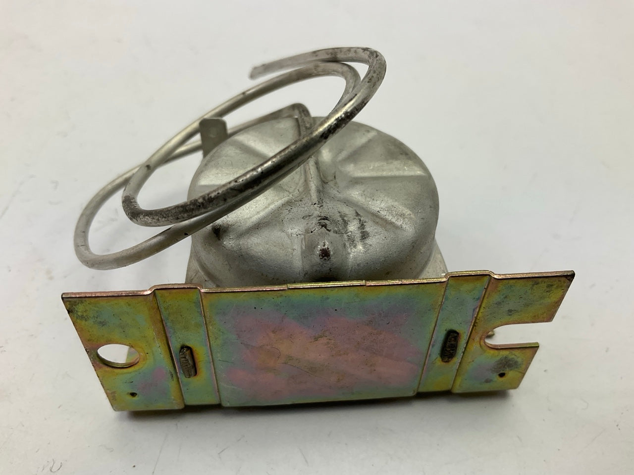 NEW UNBOXED EATON 9533N400 A/C Thermostat (A/C Clutch Cycle Switch)