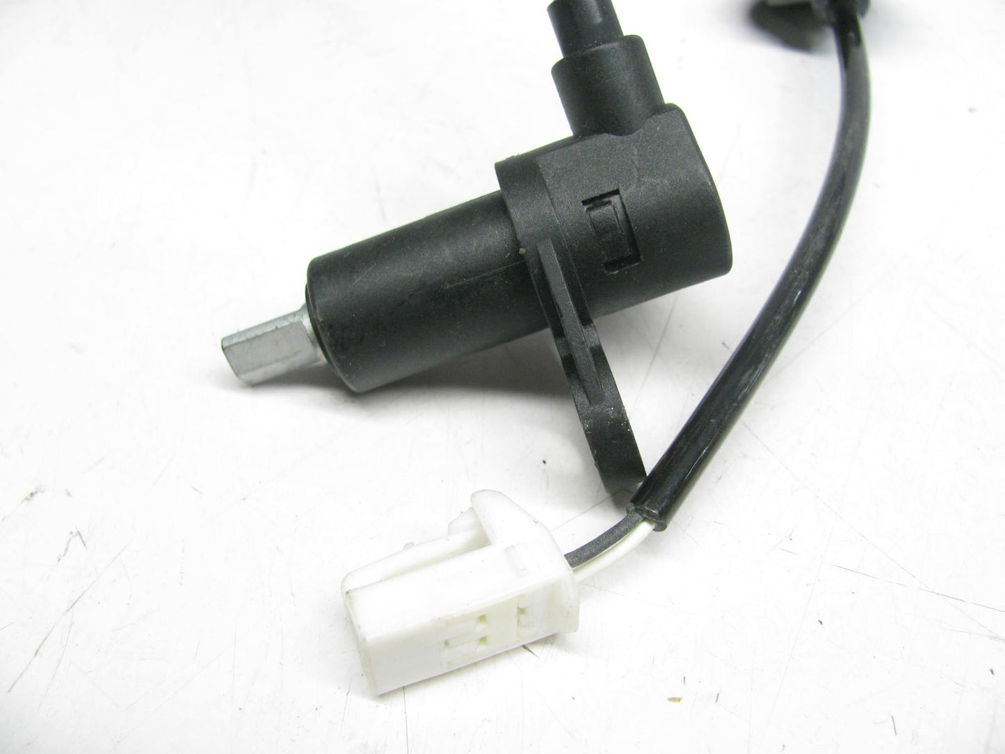 NEW UNBOXED OEM For Hyundai 95680-2F000 REAR LEFT ABS Wheel Speed Sensor