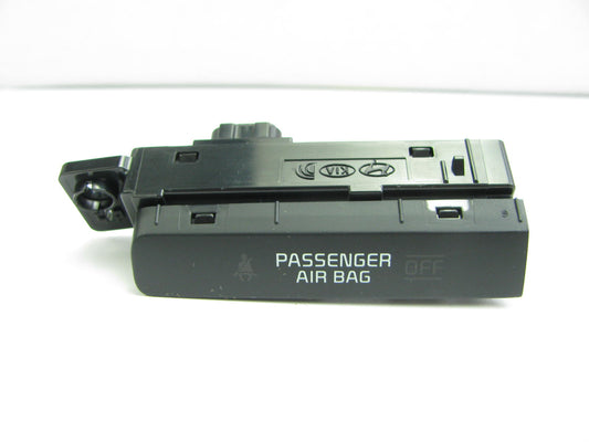 NEW - OUT OF BOX 95960-D9200 Passenger SRS Lamp For 2017-2019 Kia Sportage