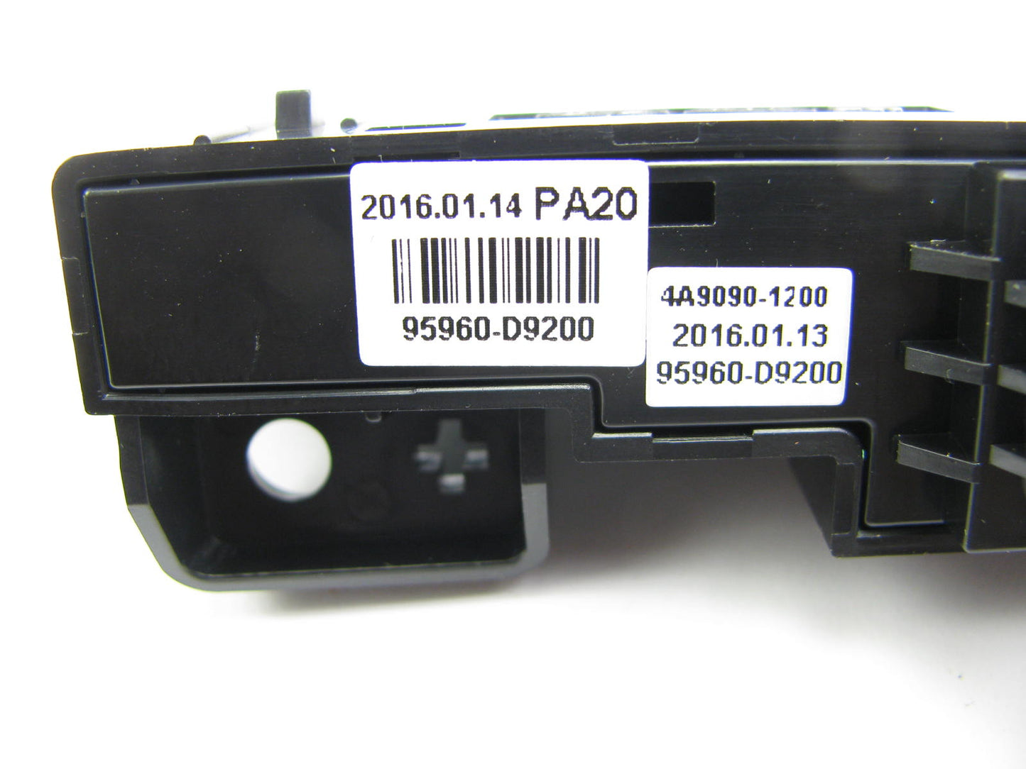 NEW - OUT OF BOX 95960-D9200 Passenger SRS Lamp For 2017-2019 Kia Sportage