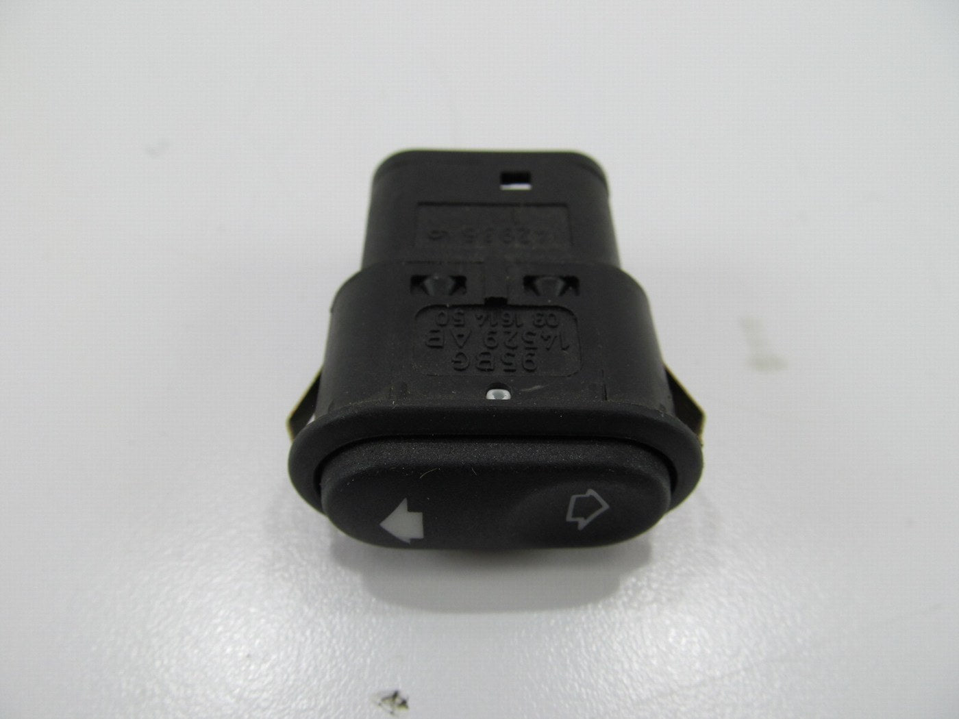 NEW - OUT OF BOX - OEM Ford 95BG-14529-AB R.H. RIGHT Power Window Switch