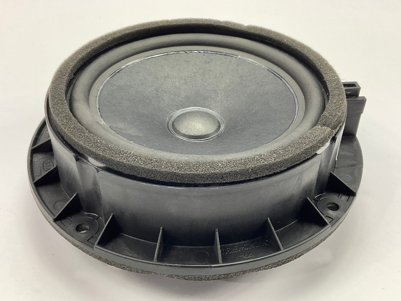 NEW UNBOXED 963304D701 Front Door Speaker OEM For 2006-2012 Kia Sedona