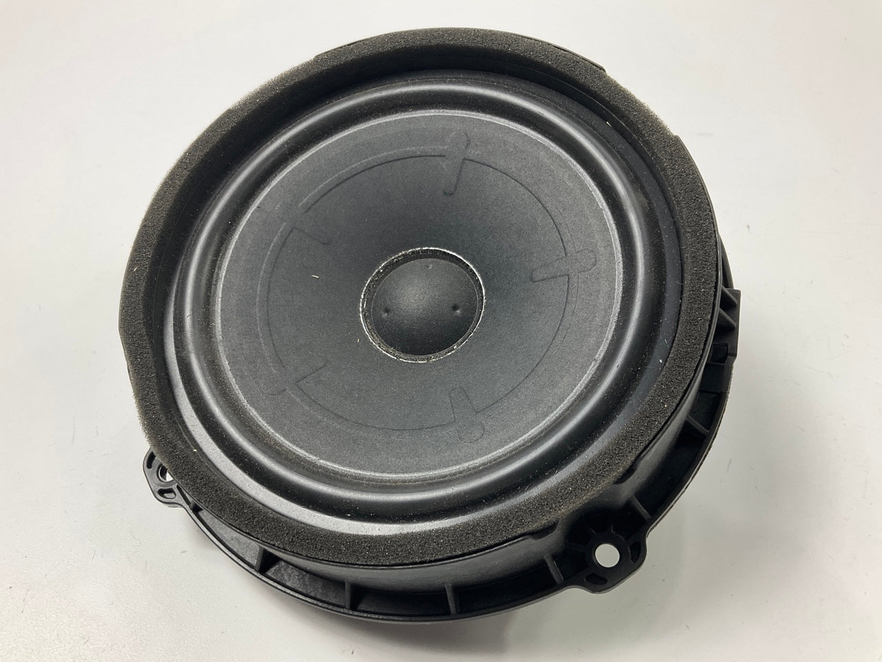 NEW UNBOXED 96330R0000 Front Door Speaker OEM For 2022-2024 Kia Carnival