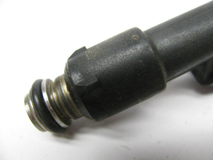 NEW - UNBOXED - OEM 96493843 Fuel Injector