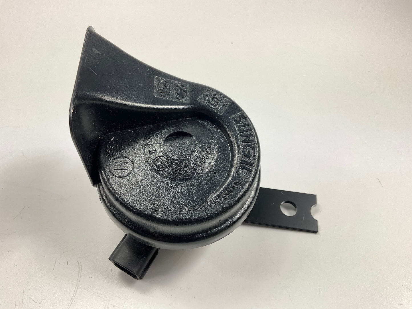 NEW UNBOXED High Pitch Horn OEM For 2014-2016 Hyundai Elantra 966213X100