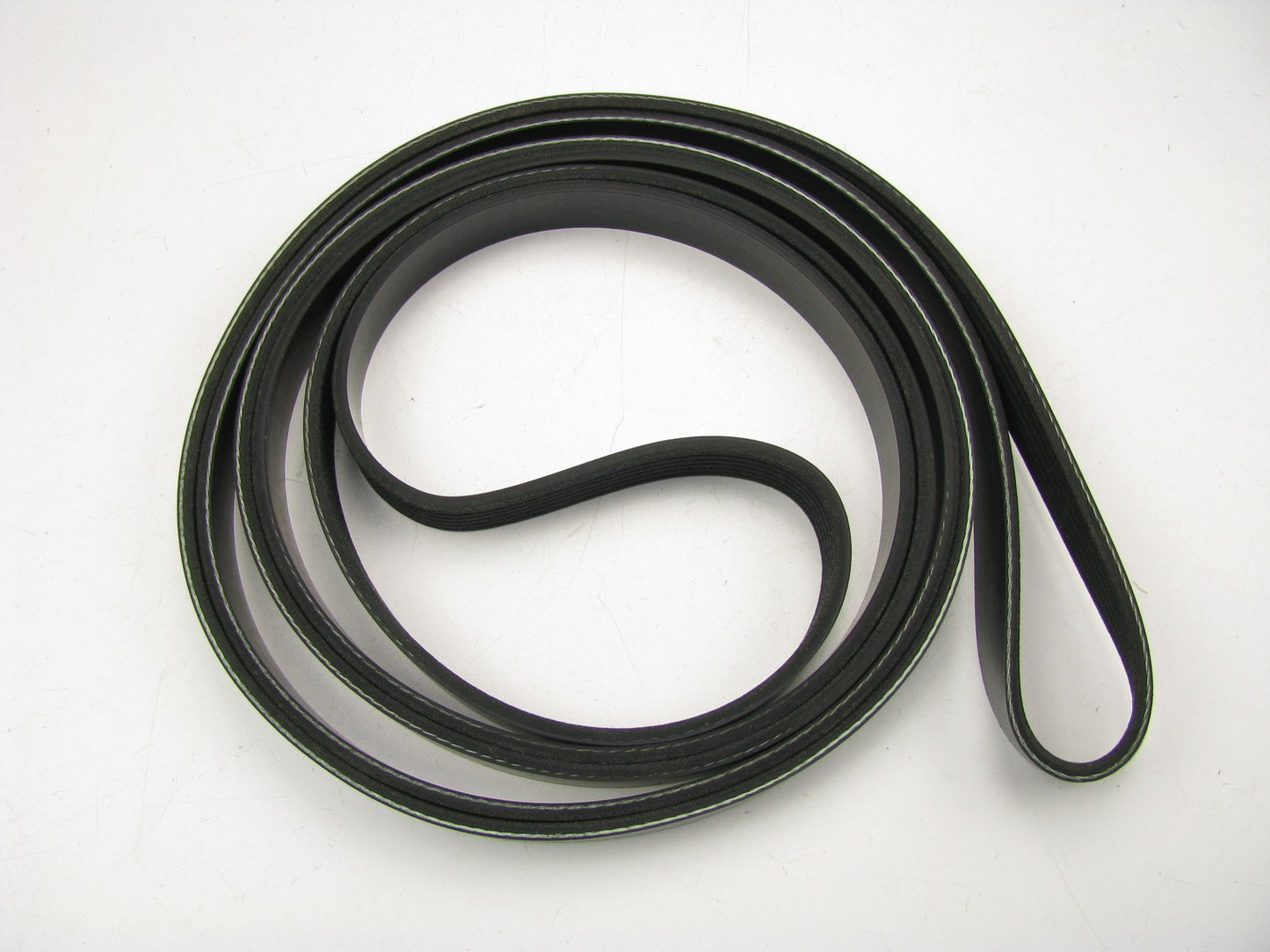 NEW - OUT OF BOX OEM GM 97223131 Serpentine Belt 2001 2500 3500 H.D. 6.6L DIESEL