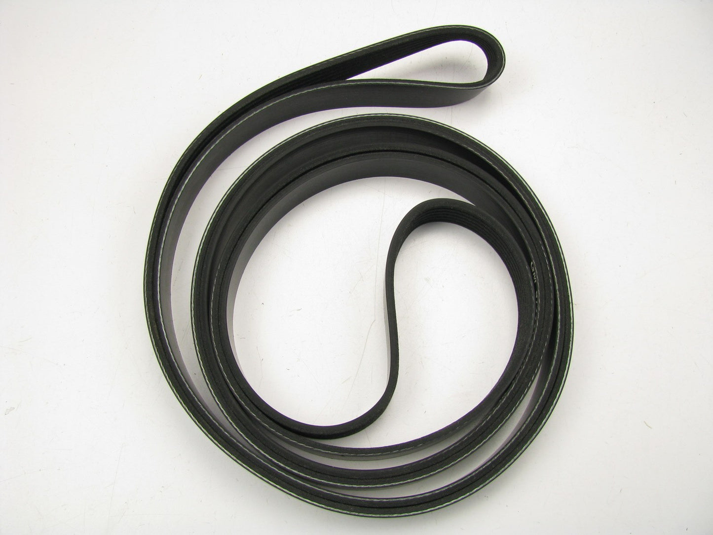 NEW - OUT OF BOX OEM GM 97223131 Serpentine Belt 2001 2500 3500 H.D. 6.6L DIESEL
