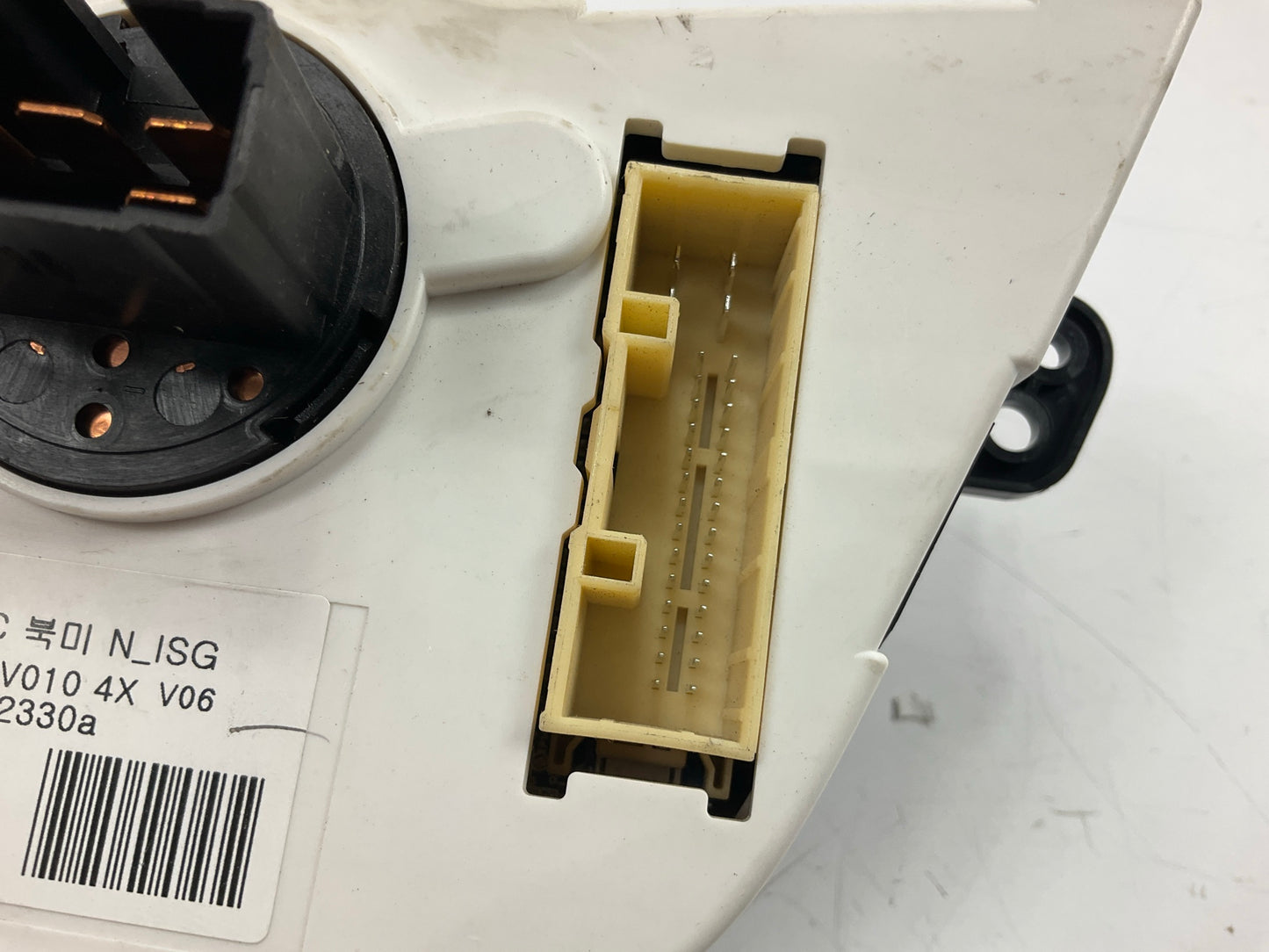 NEW OUT OF BOX - OEM A/C Heater Control Switch Panel OEM For Hyundai 97250-2V010
